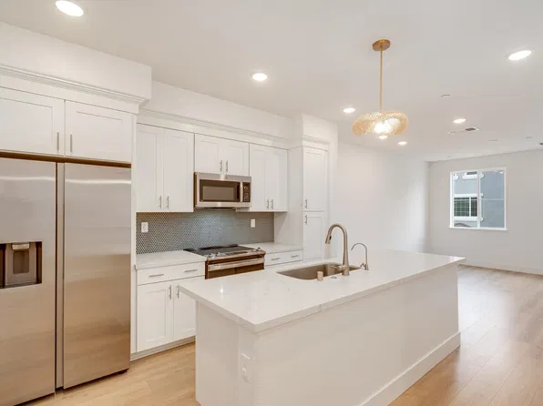 324 Pear Tree Ter Unit B, Napa, CA 94558