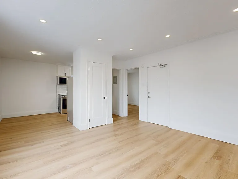1252 Davenport Rd — Photo 11