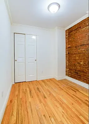 Rented by REAL New York | media 23