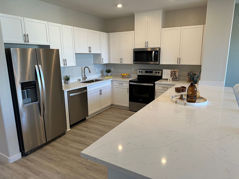 1st image of 6139 Garden Oasis St