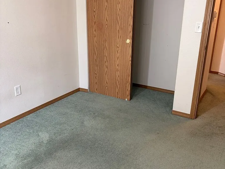 183 E Roosevelt St — Photo 32