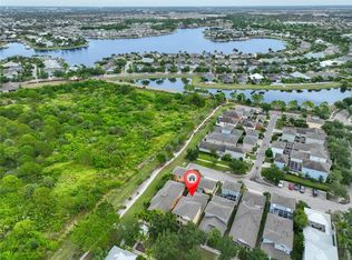 511 Winterside Dr, Apollo Beach, FL 33572