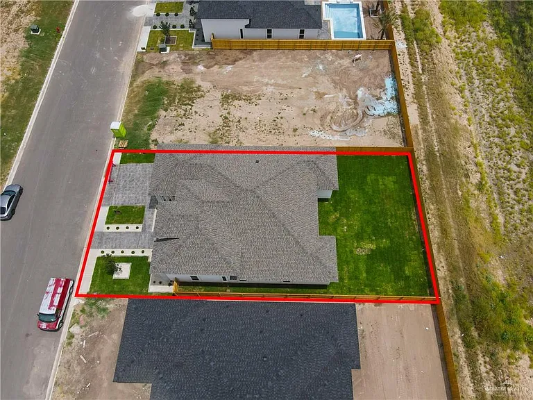 1017 Dolores St — Photo 29