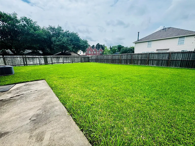 17118 Amber Ridge Dr — Photo 20