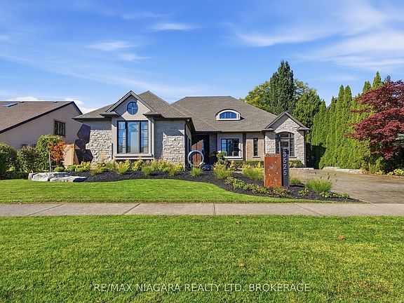 2nd image of 3525 Cardinal Dr