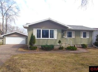 629 3rd Ave NE, Sleepy Eye, MN 56085