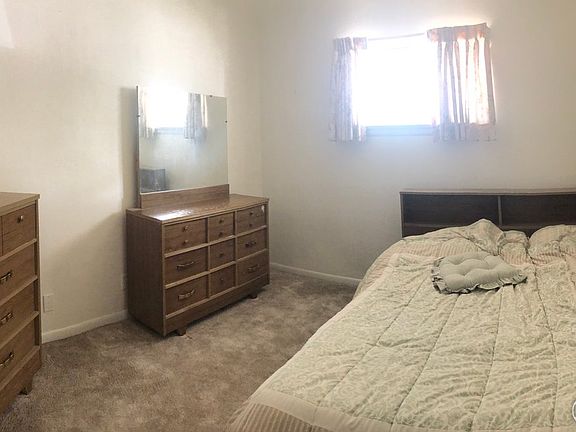 5th image of 1009 31st Ave