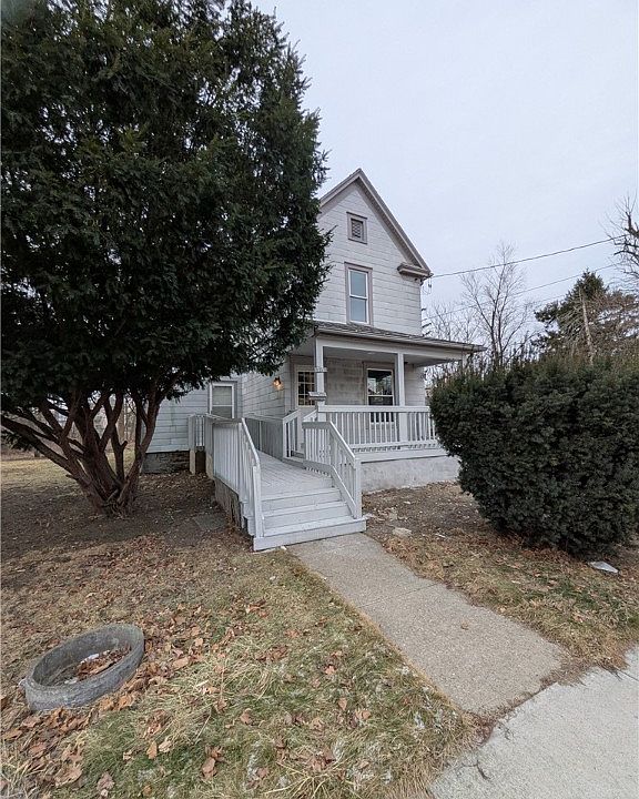 1st image of 315 Sullivan St