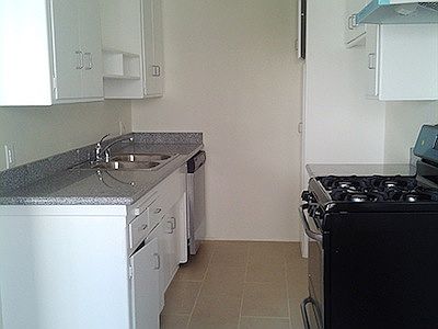 1st image of 1176 N Kingsley Dr APT 8