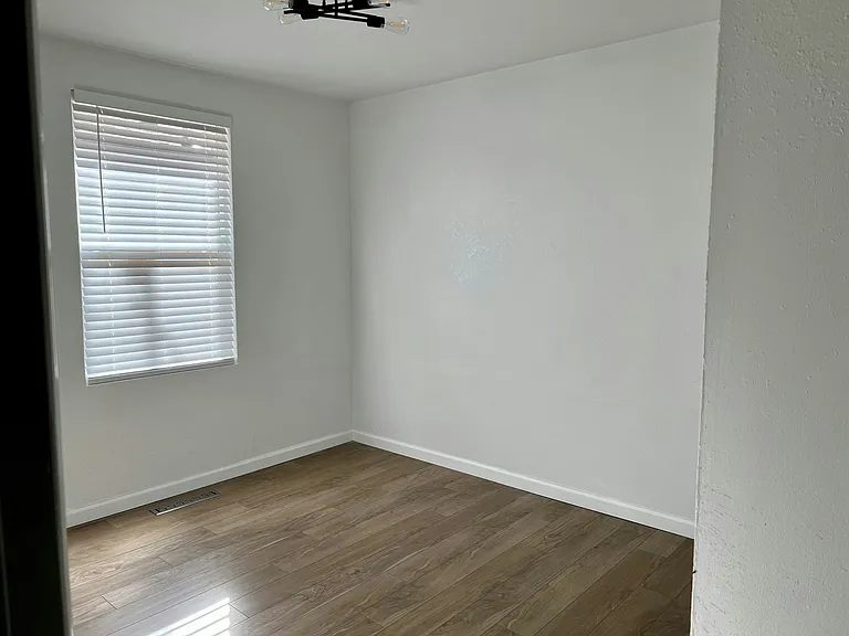 220 W Ramona Ave #222 — Photo 13