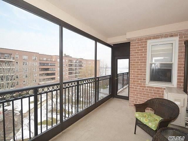 1st image of 16221 Powells Cove Blvd APT 5J