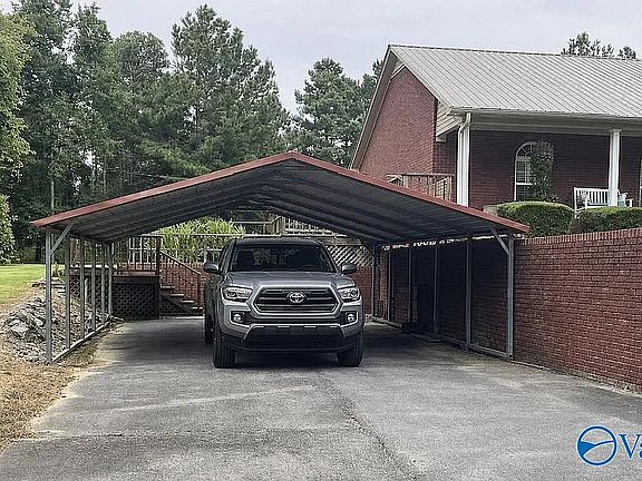 3rd image of 112 Sweet Home Rd