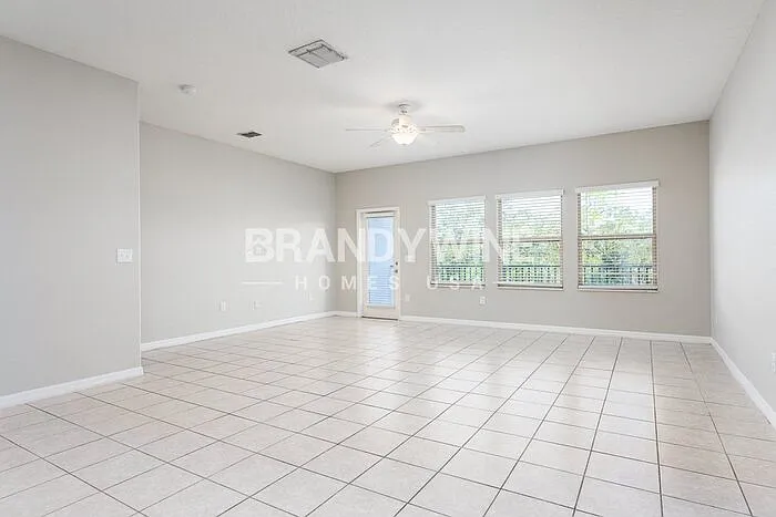 5595 Mercado Dr — Photo 5