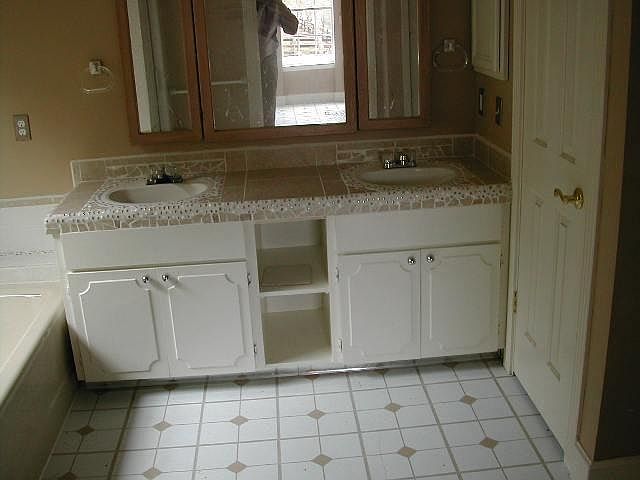 Vanity area in master bath