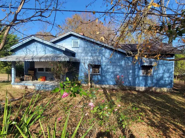 2 Washington St, Barnesville, GA 30204