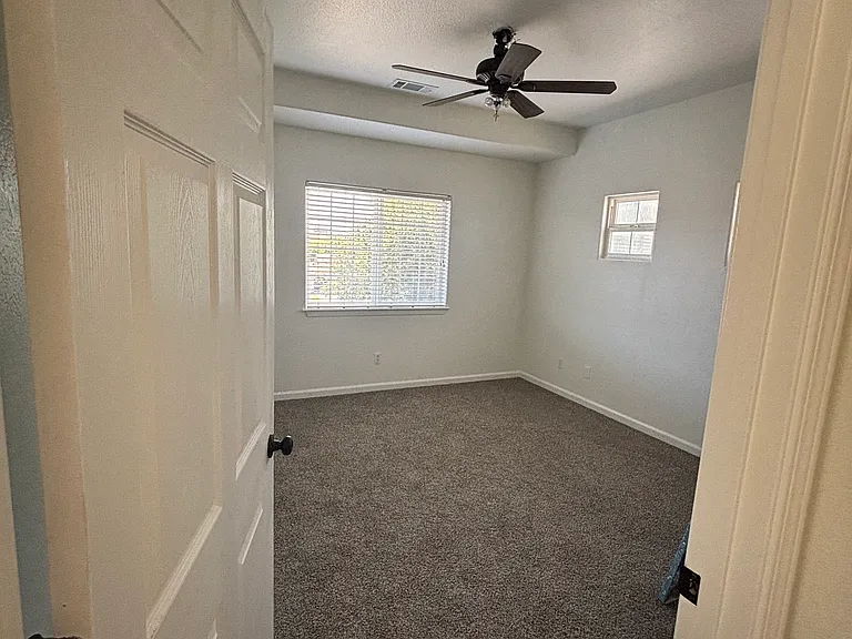 924 Riata Ct — Photo 8