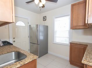 2131 29th Ave #1, Astoria, NY 11102