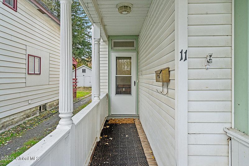 5th image of 11 Washington Avenue