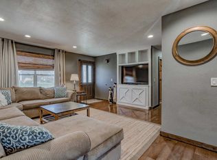 242 Greenbrier Ln, Hollister, MO 65672
