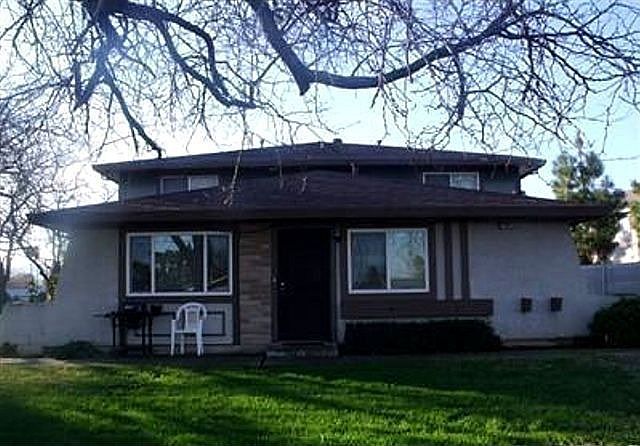 1st image of 1967 Southwood Dr APT 1