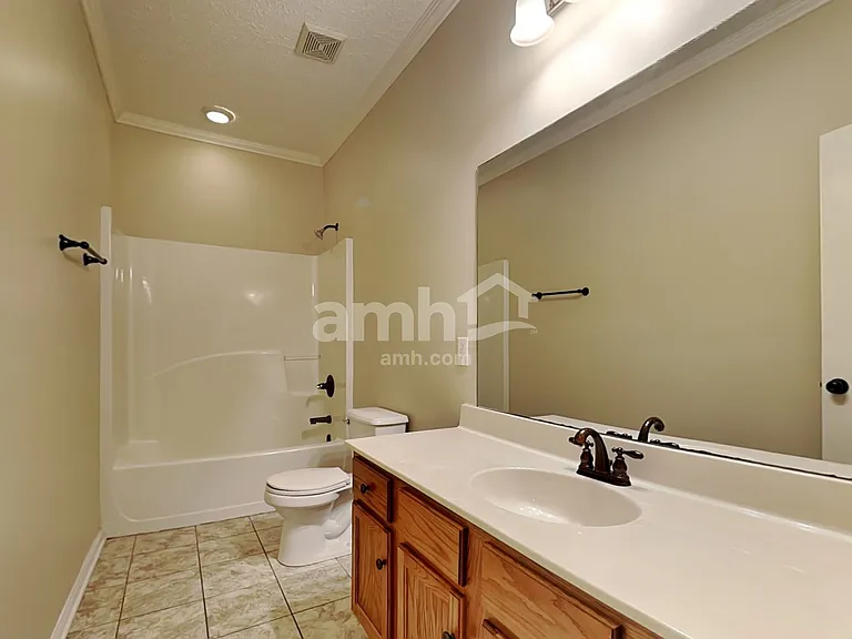 210 Fox Hunt Ln — Photo 23