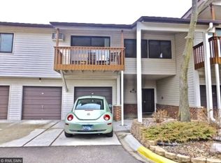 3912 Foss Rd APT 202, Saint Anthony, MN 55421