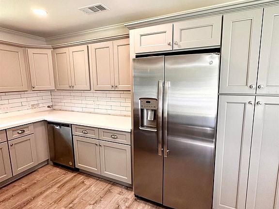 5th image of 9955 Buttercup Dr