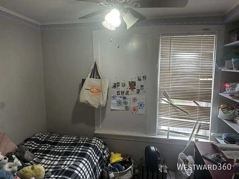 3048 N Drake Ave #1R — Photo 2