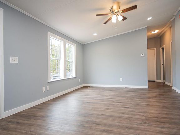 4th image of 7801 NE 62nd Way