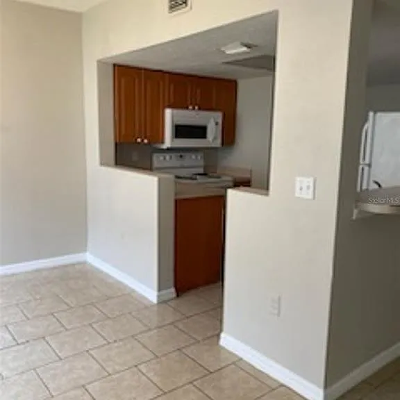 2511-0 Fan Palm Dr — Photo 3