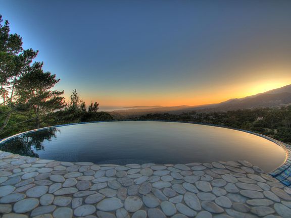 spa with spectacular ocean and mountain views