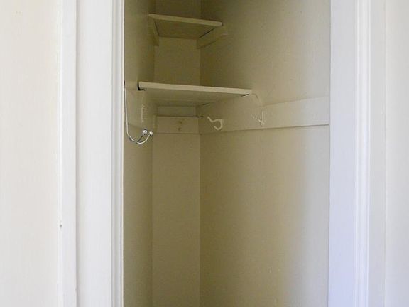5th image of 49 Johnson Park APT 12