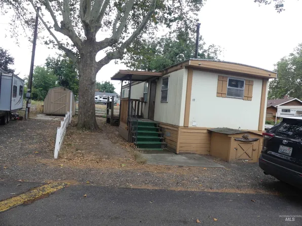 631 Preston Ave Trailer 17, Lewiston, ID 83501
