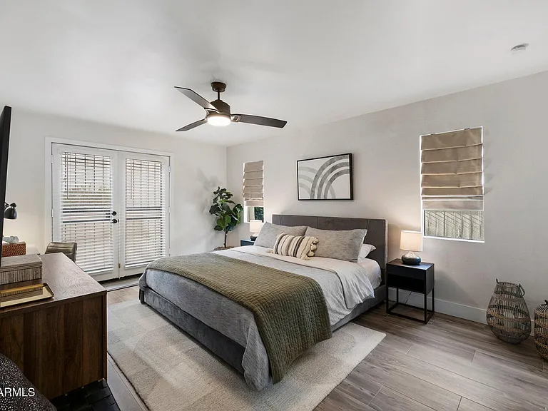 1820 E Morten Ave #117 — Photo 16