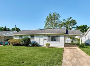 4622 Heege Rd, Saint Louis, MO 63123