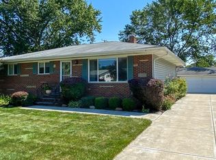 3865 W 214th St, Fairview Park, OH