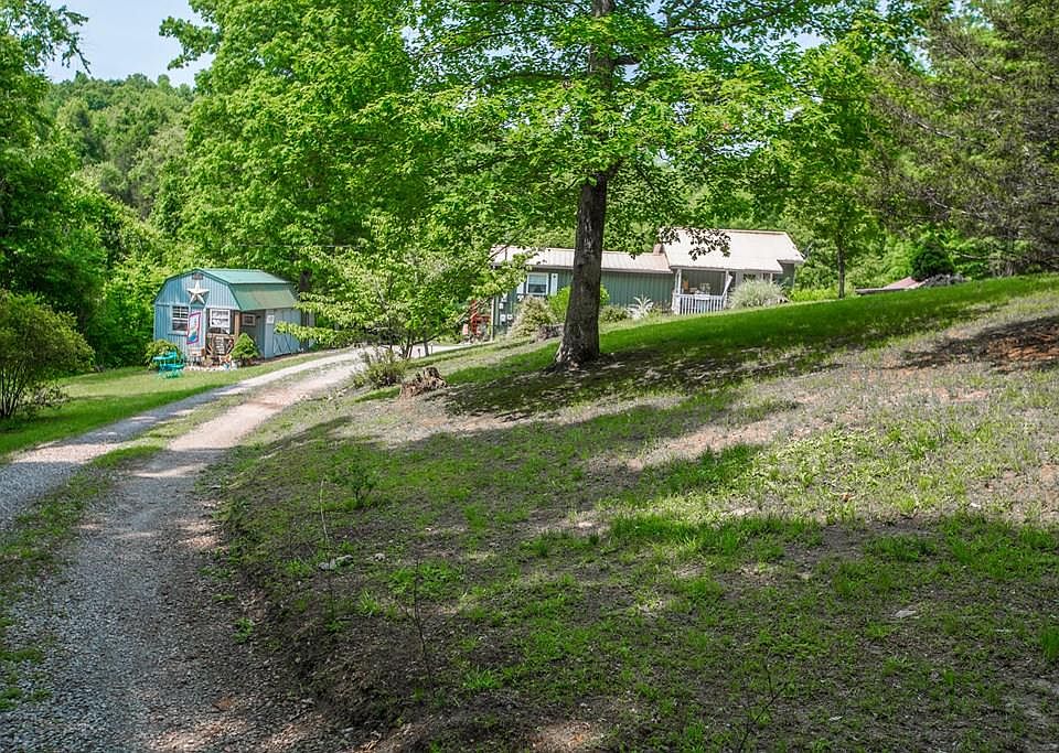 1st image of 433 Wingrove Hl