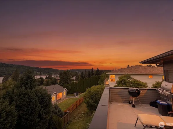 18064 Mariposa Lane, Mount Vernon, WA 98274
