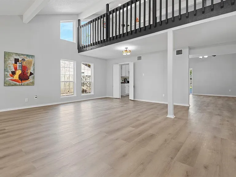 3323 Peachwood Ln — Photo 4
