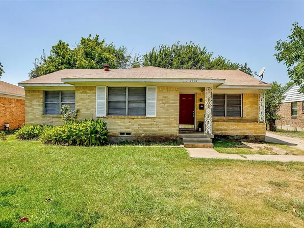 1337 Dell Oak Dr, Dallas, TX 75217