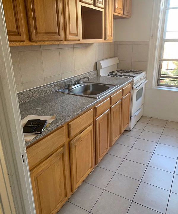 2nd image of 9117 172nd St APT 4C