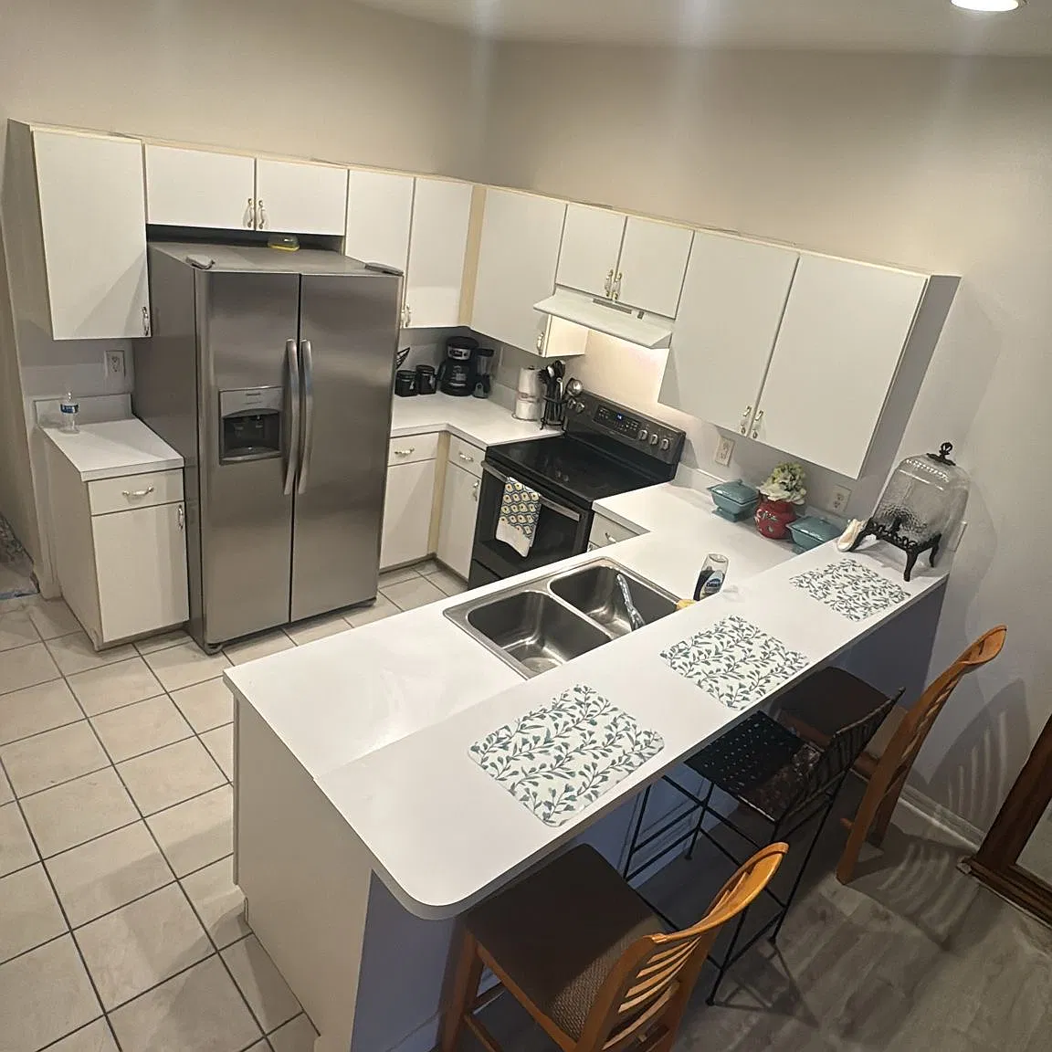 3 bed, 1360 sqft, $2,100 — Photo 4