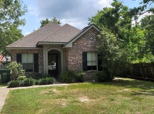 524 Fell Grass St, Waveland, MS 39576