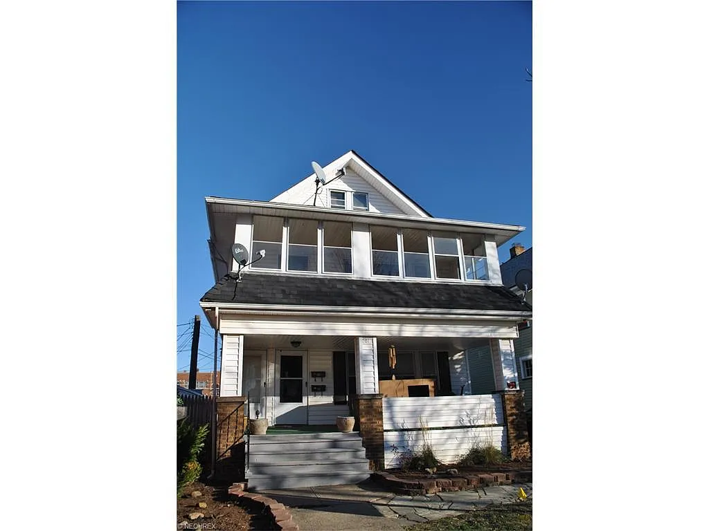 2015 Richland Ave photo 1