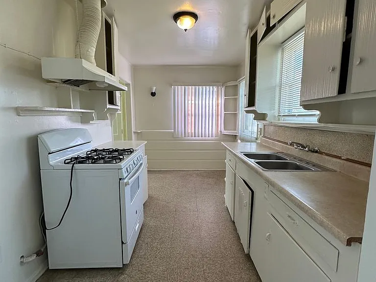 11953-11963 Lower Azusa Rd — Photo 1