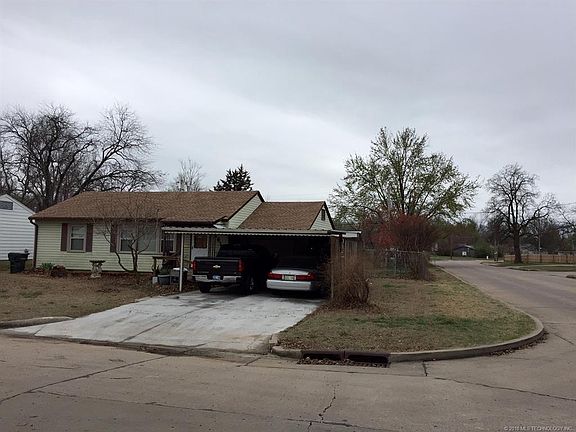3rd image of 201 E Falletti Ave