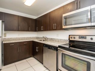 9856 SW 88th St #E102, Miami, FL 33176