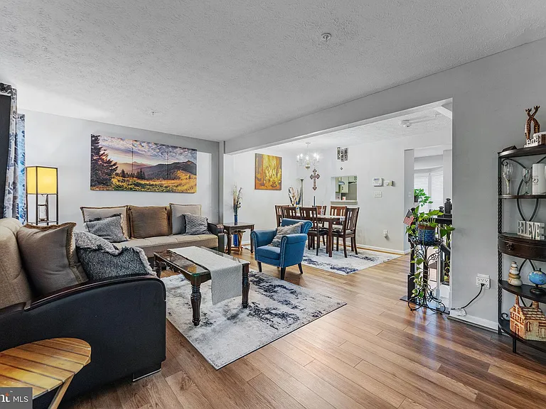 7840 Foxfarm Ln — Photo 22