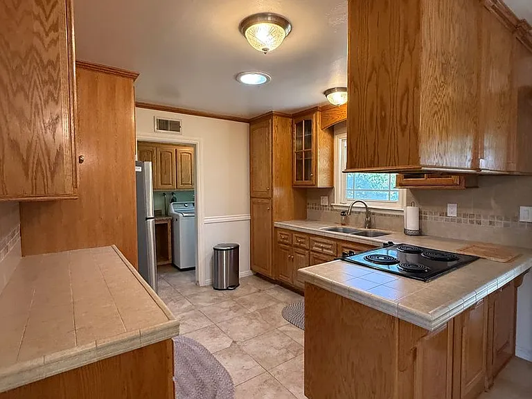 735 Patterson Rd — Photo 13
