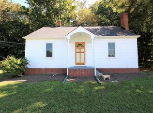 3065 Plantation Rd, Winston Salem, NC 27105